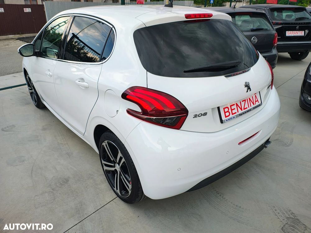 Peugeot 208 - 4