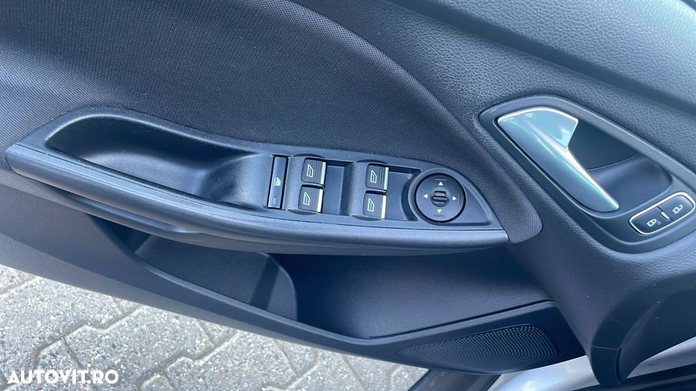 Ford Focus - 14