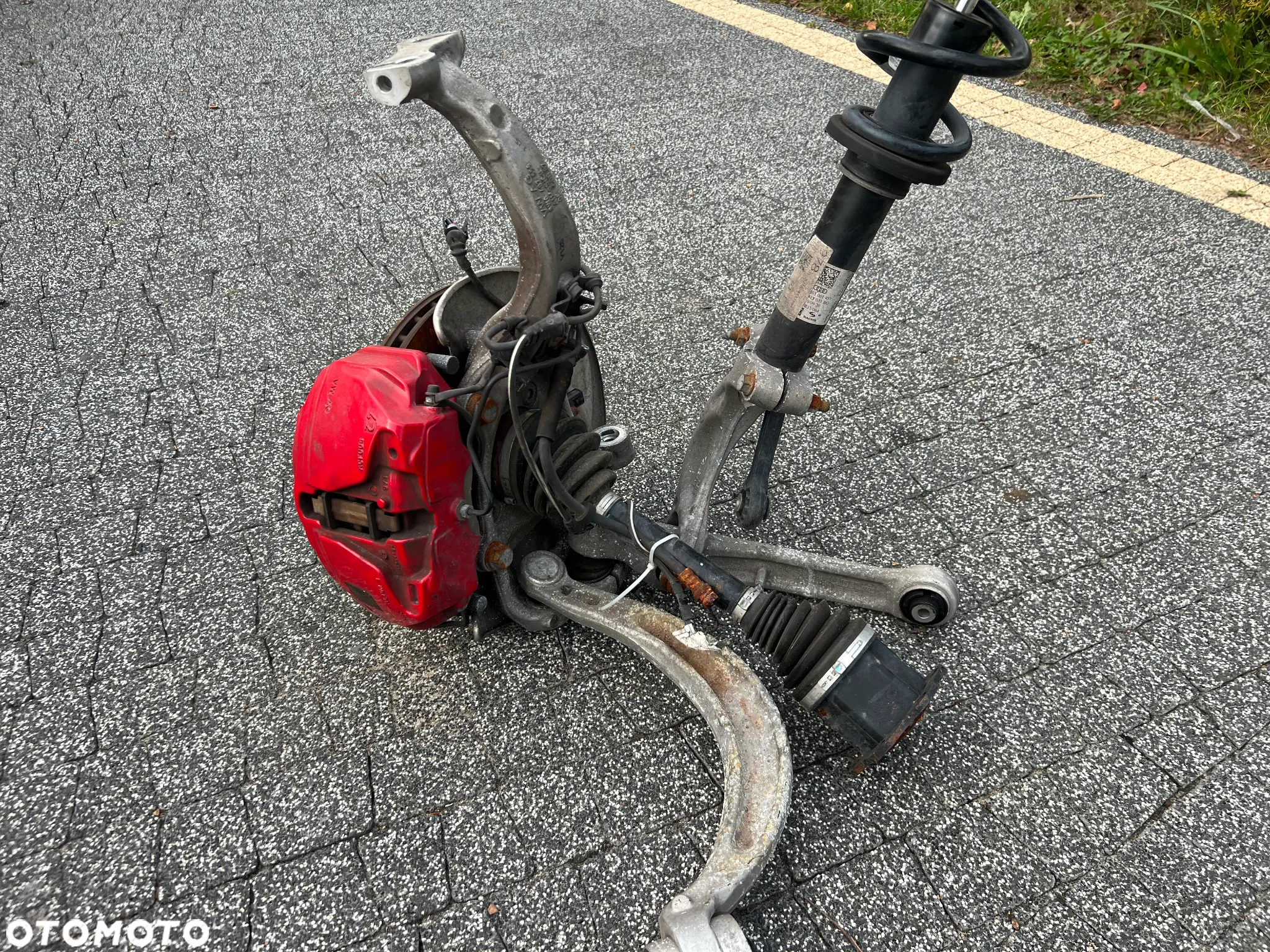 ZWROTNICA LEWA WAHACZ AMORTYZATOR AUDI A4 B9 A5 8W lift S LINE 8W0407559 - 3