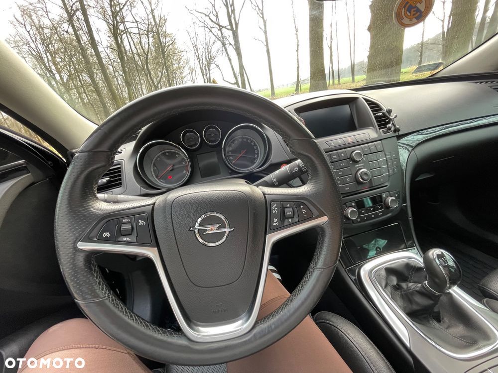 Opel Insignia 2.0 CDTI Sports Tourer - 11