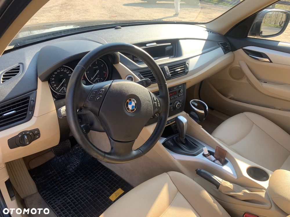 BMW X1 xDrive20d - 12
