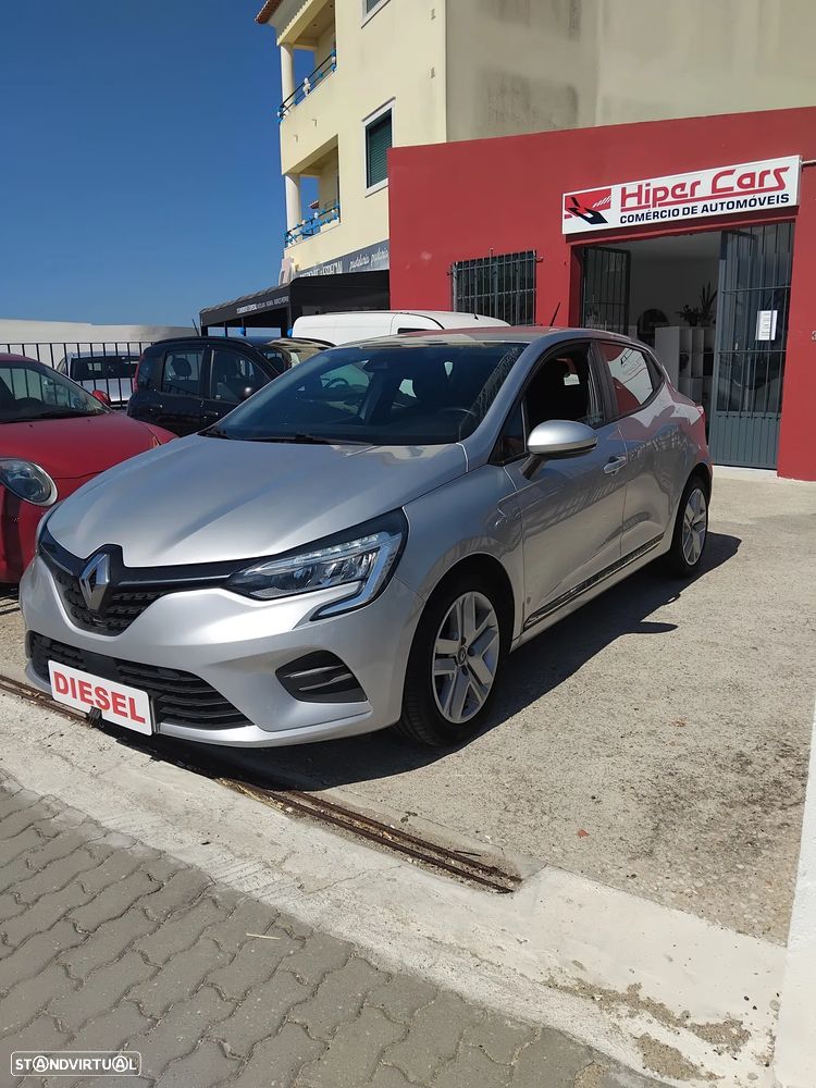 Renault Clio - 18