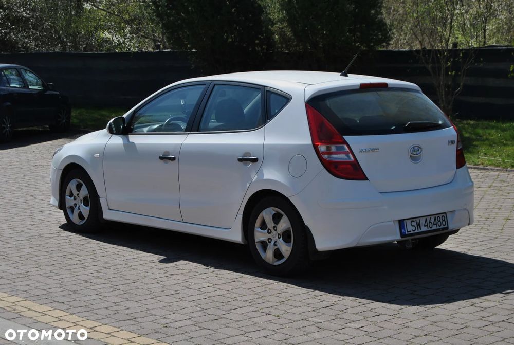 Hyundai i30 1.6 Comfort - 4