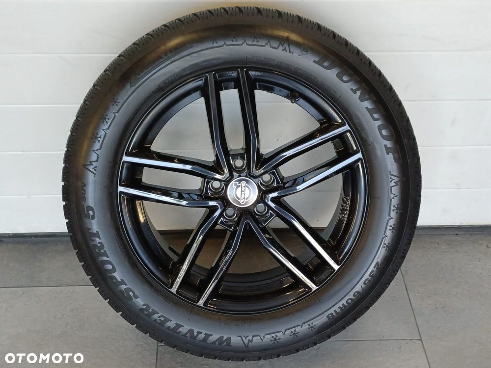 NR 17 Koła zima alufelgi Volvo XC60 2021 235/60/18 4xDunlop 2023 - 4