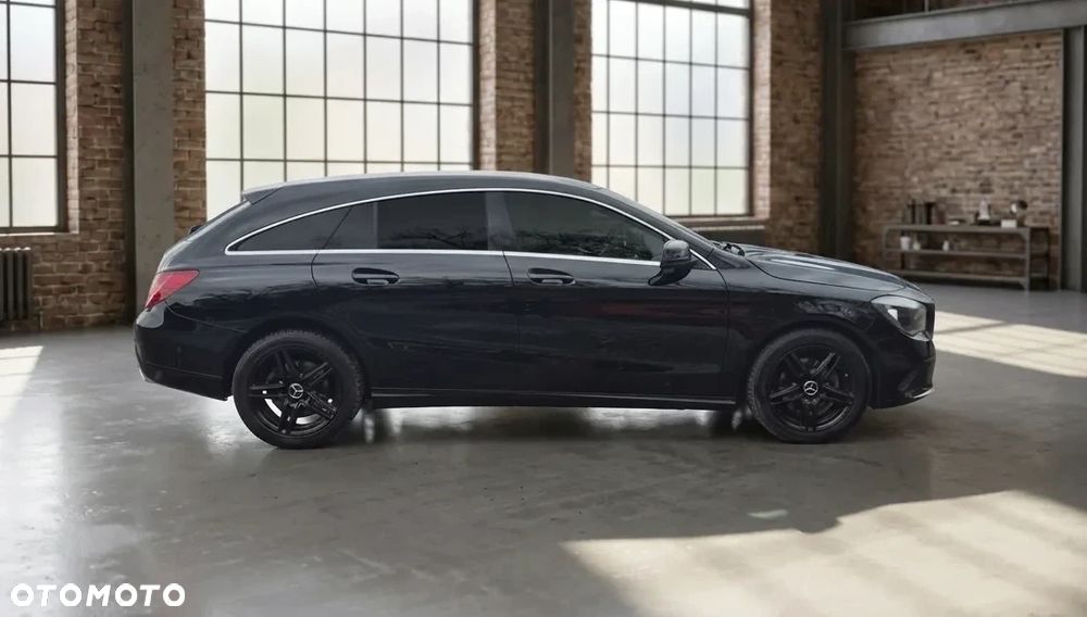 Mercedes-Benz CLA 180 d 7G-DCT - 4