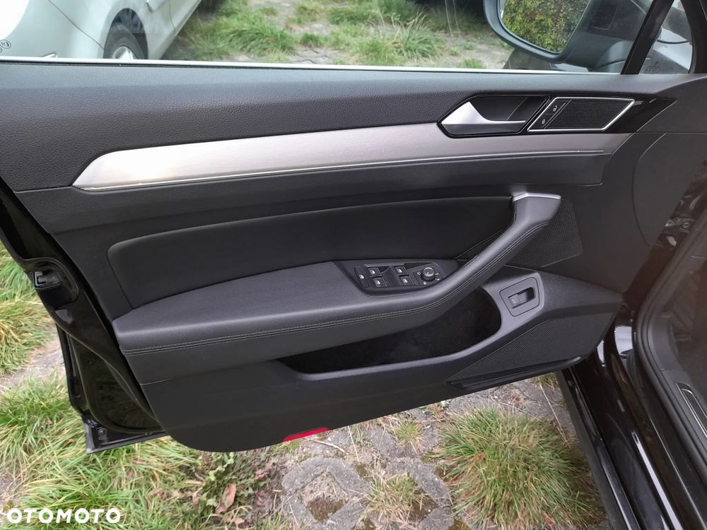 Volkswagen Passat 2.0 TDI BMT 4Mot Highline DSG - 20