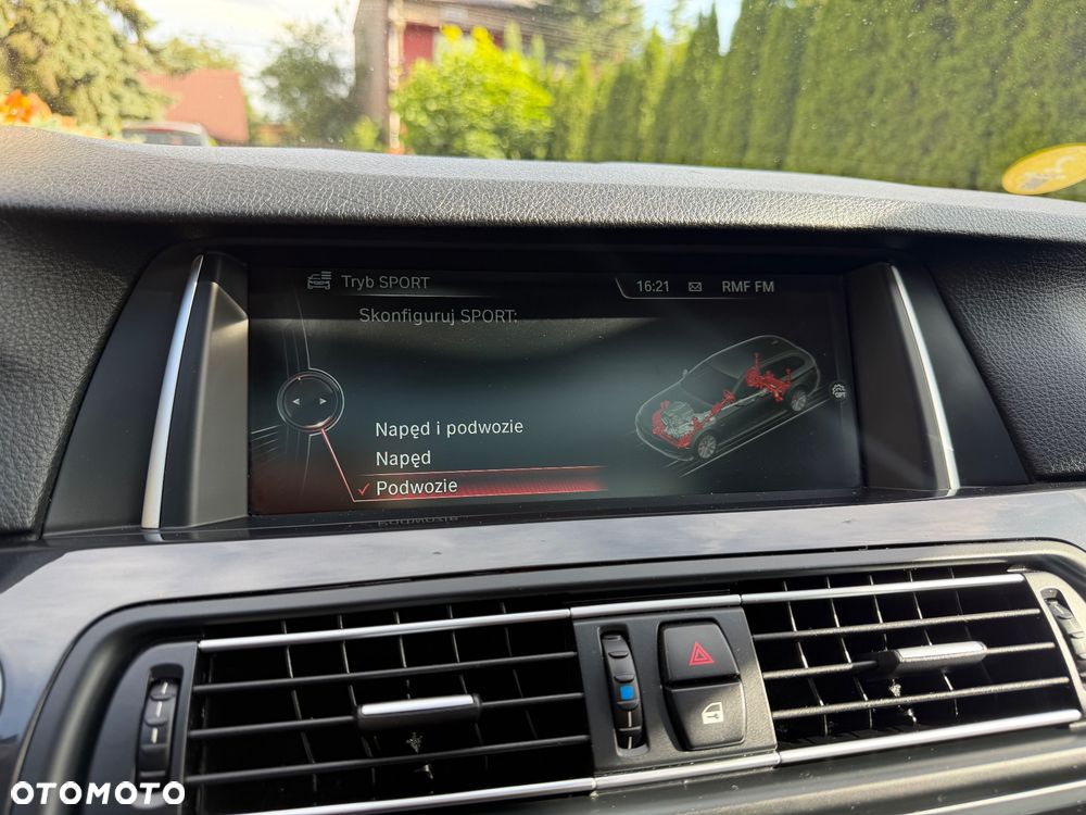 BMW Seria 5 520d Luxury Line - 29