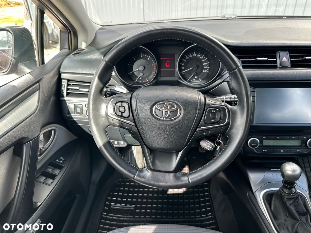 Toyota Avensis Touring Sports 1.6 D-4D Business Edition - 35