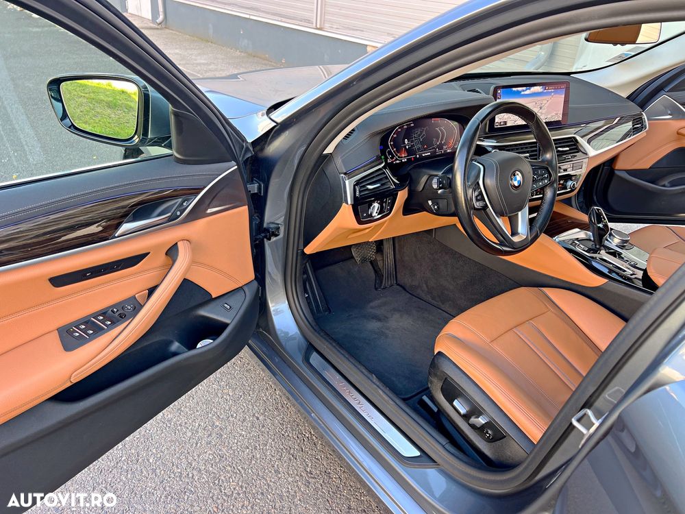 BMW Seria 5 520d Aut. Luxury Line - 9