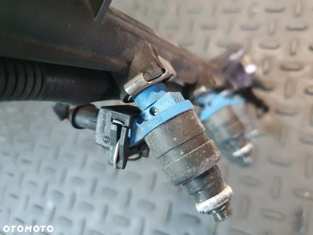 LISTWA WTRYSKOWA 4X WTRYSKIWACZ VOLVO S40 V40 2,0 T 8627804 - 6