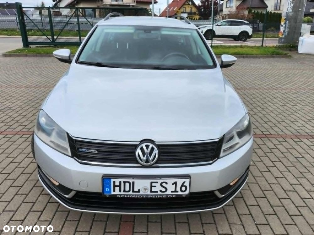 Volkswagen Passat 1.6 TDI BlueMotion Technology Comfortline - 2