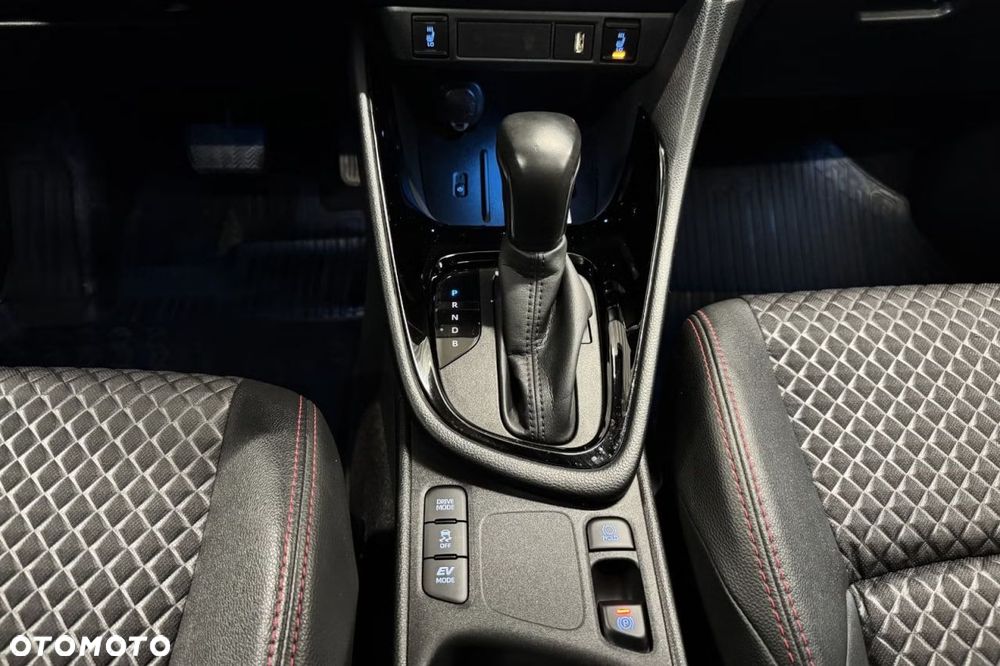 Toyota Yaris Hybrid 1.5 Premiere Edition - 21
