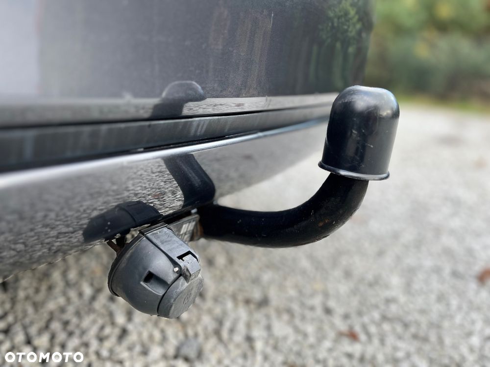 Toyota Avensis 1.8 Premium - 21