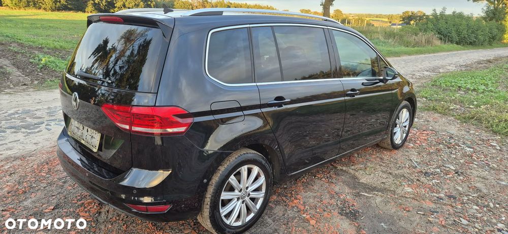 Volkswagen Touran - 6