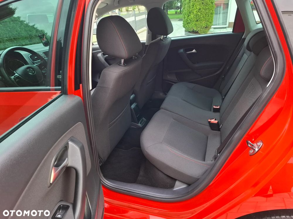 Volkswagen Polo - 11
