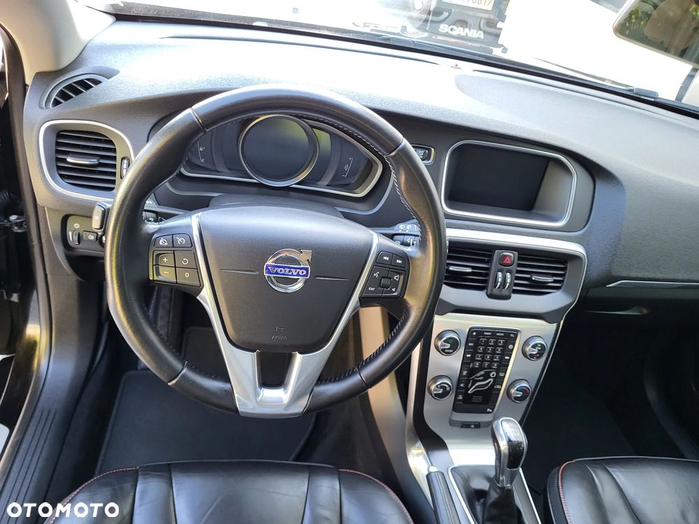 Volvo V40 D2 Drive-E Ocean Race - 19