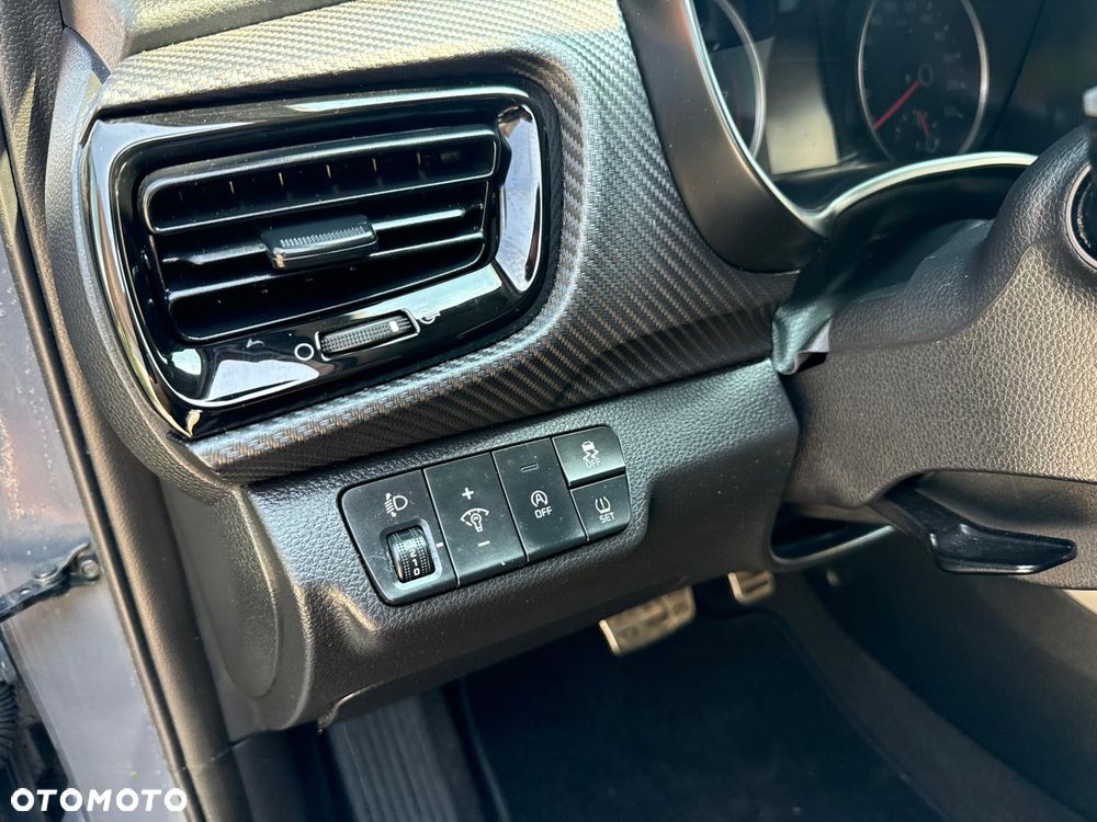 Kia Stonic 1.0 T-GDI MHEV GT Line DCT - 16