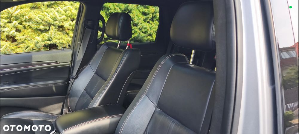 Jeep Grand Cherokee - 18