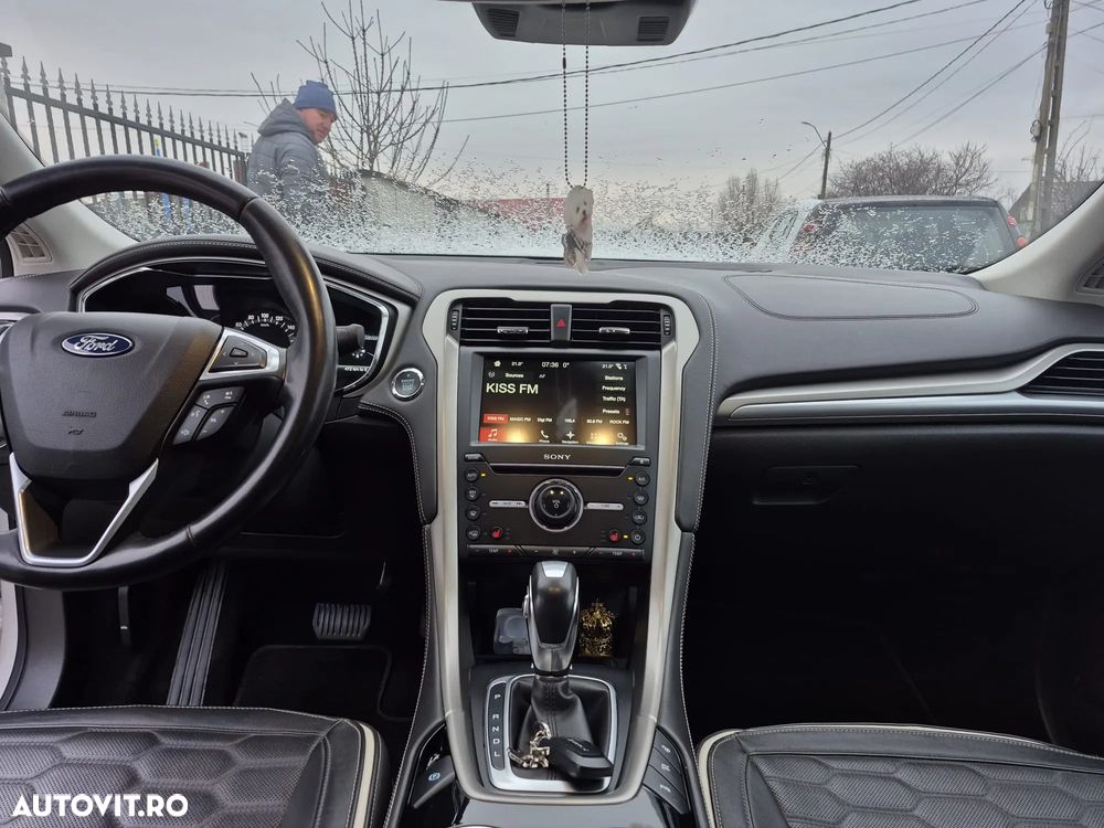 Ford Mondeo 2.0 HEV Vignale - 3