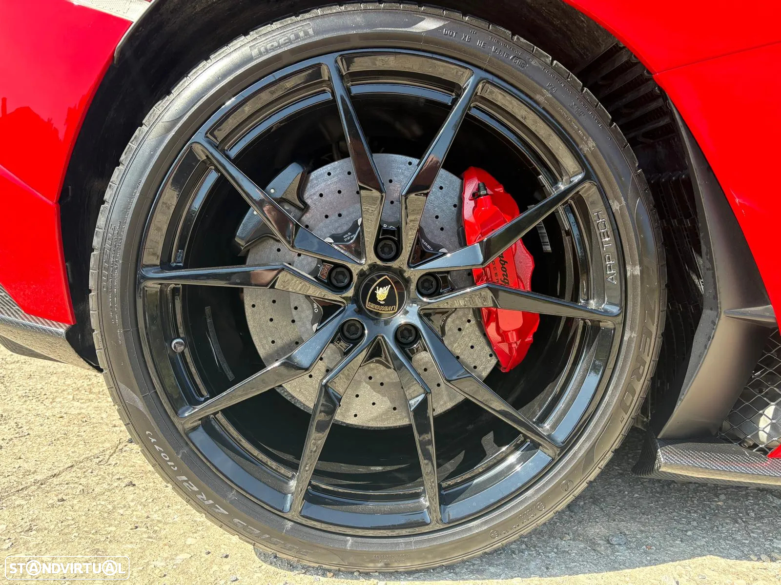 Lamborghini Aventador 6.5 V12 LP740-4 S - 34