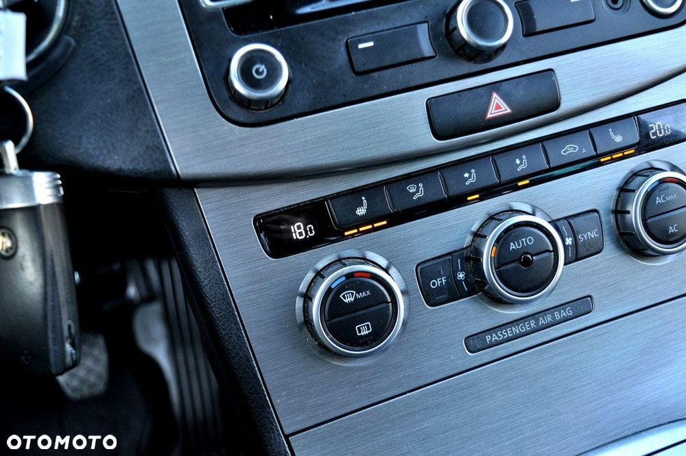 Volkswagen Passat - 19