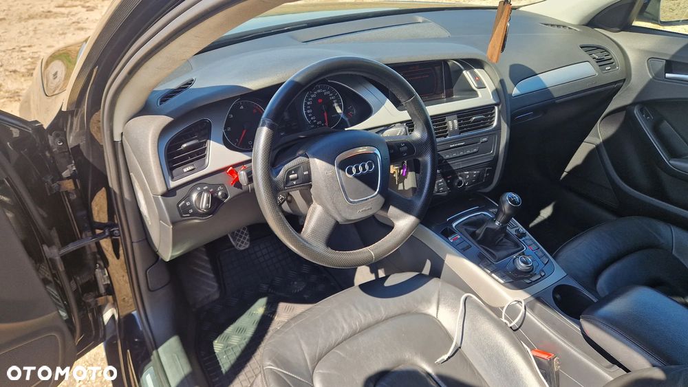 Audi A4 Avant 2.0 TDI - 7
