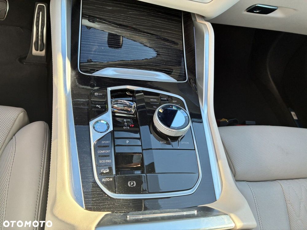 BMW X6M - 16