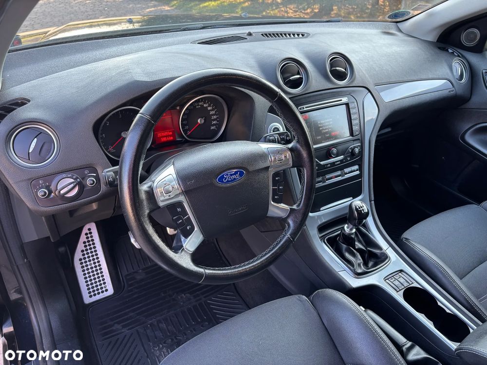 Ford Mondeo 2.0 TDCi Champions Edition - 17