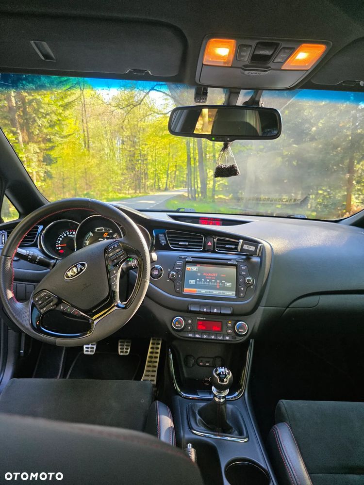 Kia Ceed 1.6 T-GDI GT L - 23