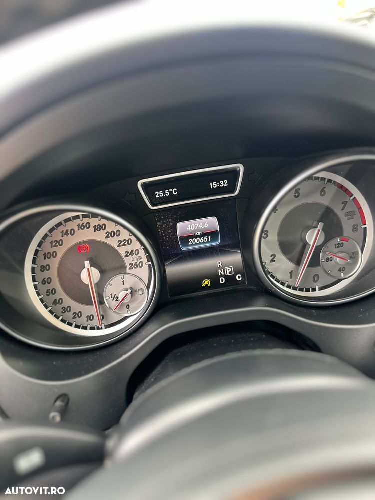 Mercedes-Benz CLA 180 - 25