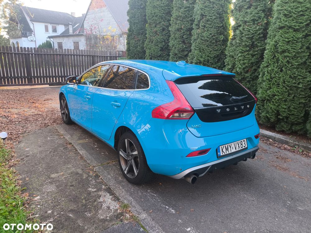 Volvo V40 D2 R-Design - 5