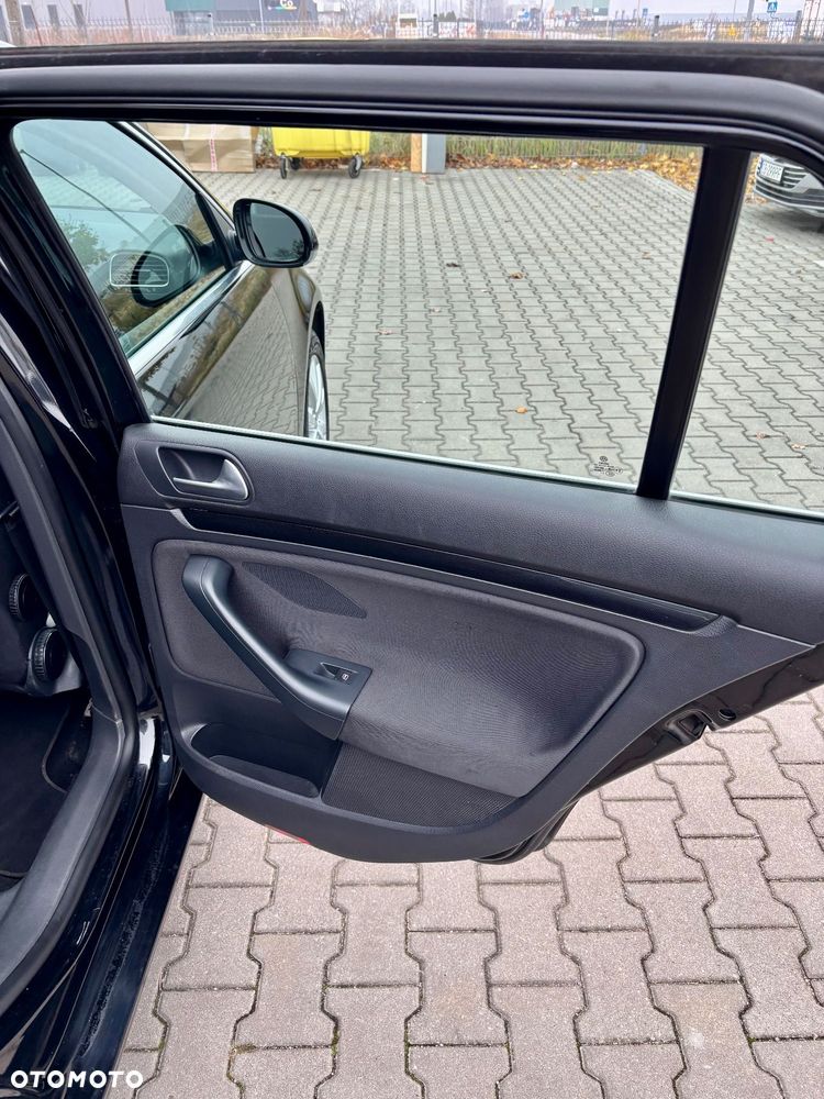 Volkswagen Golf 1.6 TDI BlueMotion Technology Comfortline - 14