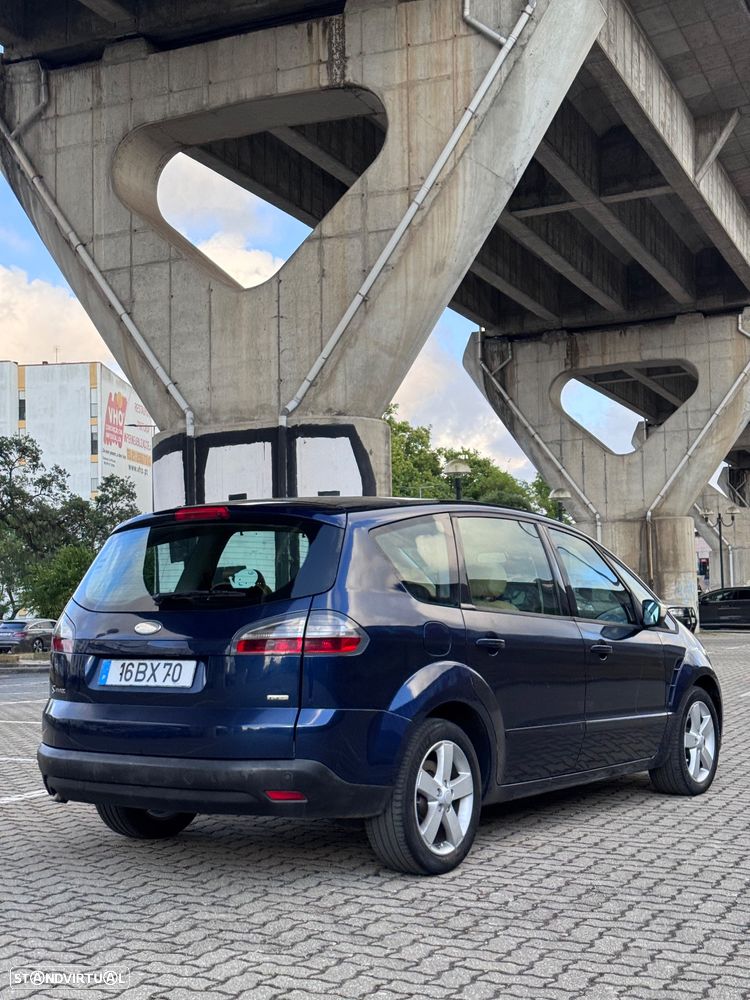 Ford S-Max - 9