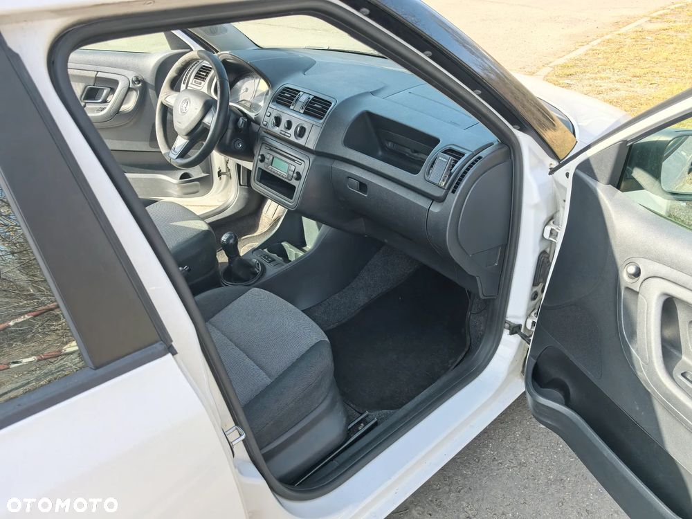 Skoda Fabia - 4