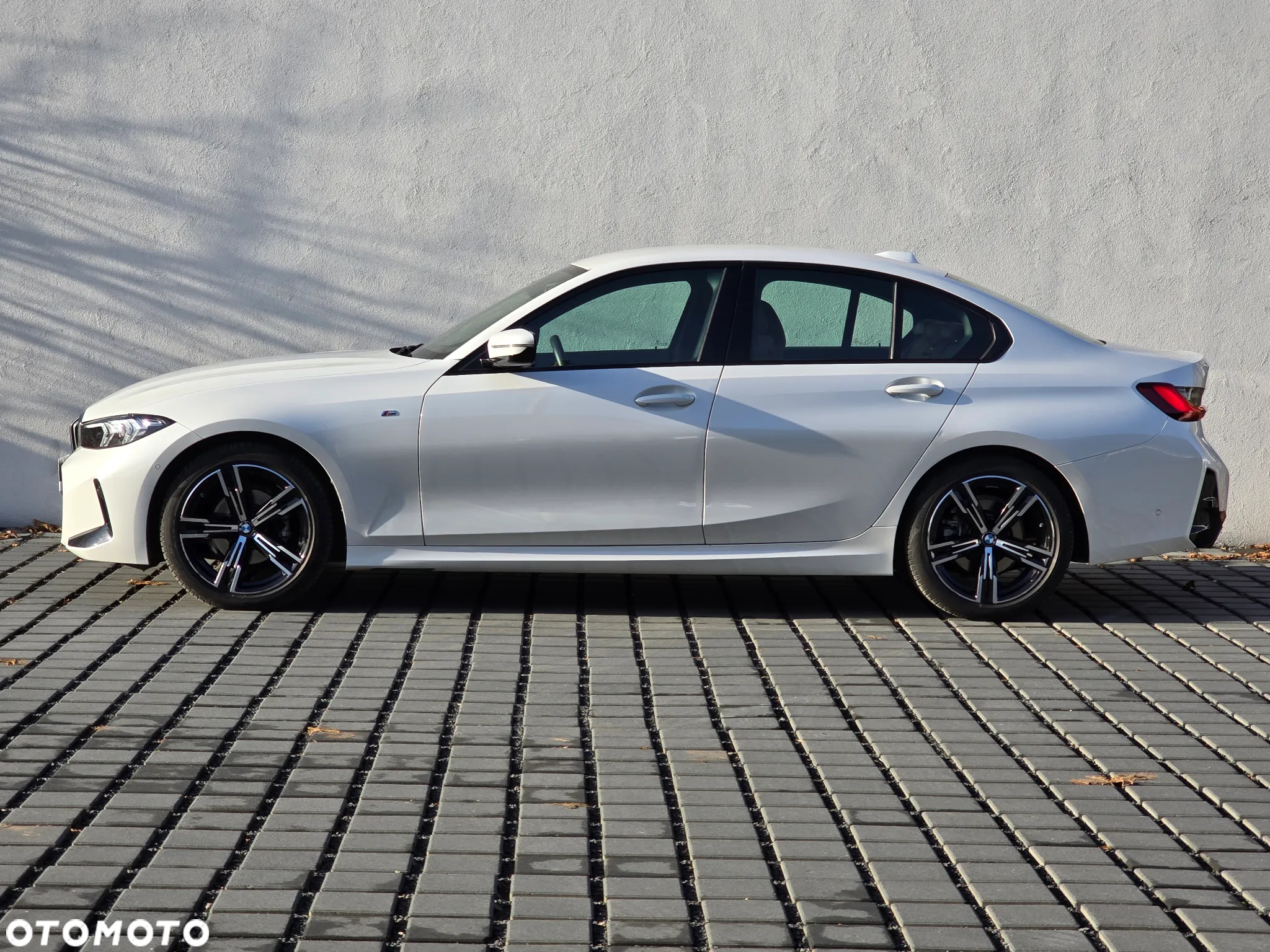 BMW Seria 3 318i M Sport - 4