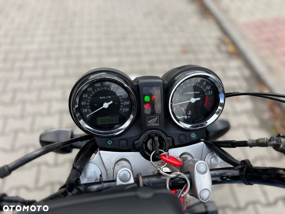 Honda CBF - 26
