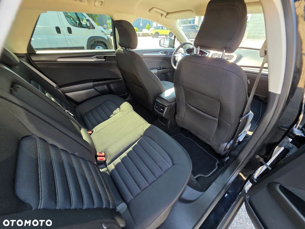 Ford Mondeo - 8