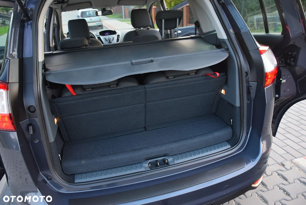 Ford Grand C-MAX - 18