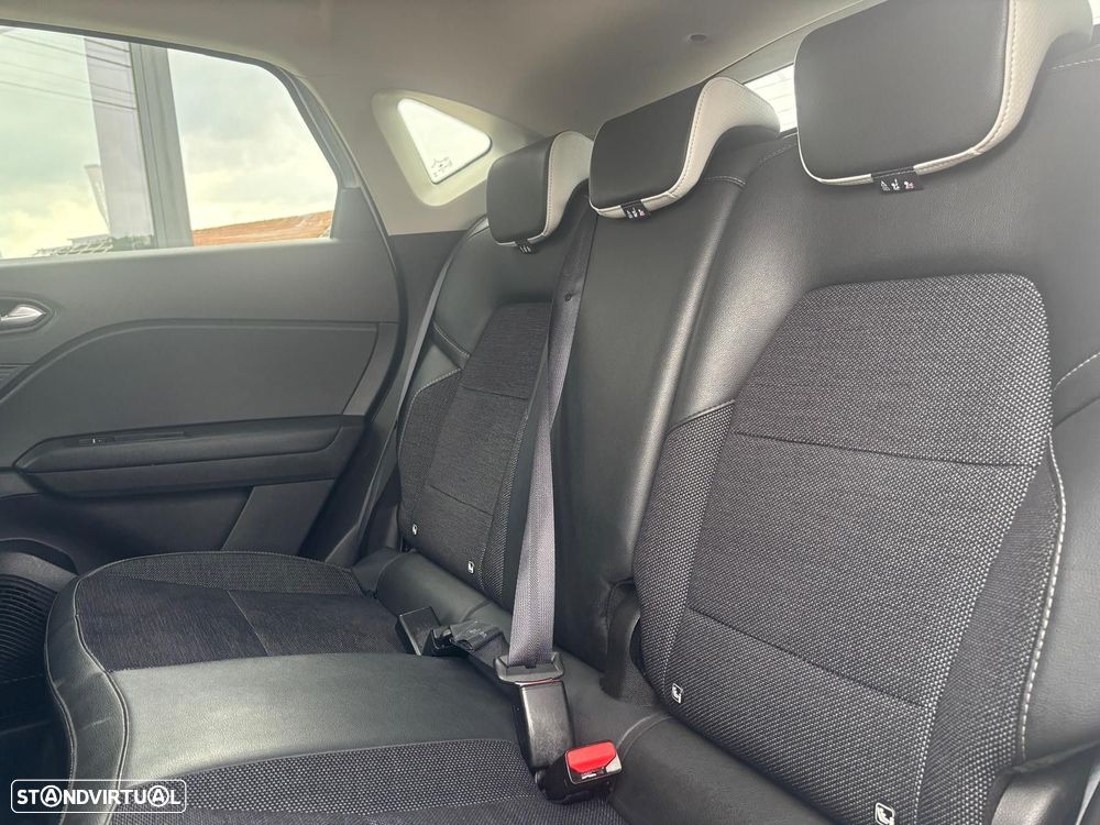 Renault Captur 1.0 TCe Techno - 23