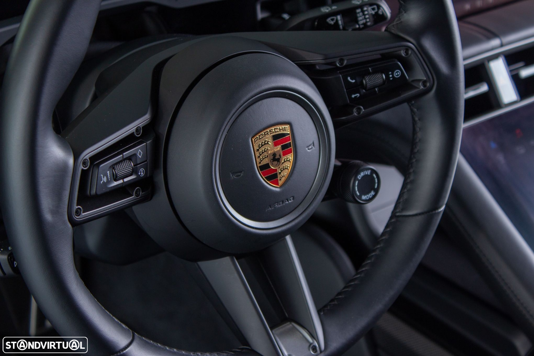 Porsche Taycan Cross Turismo Turbo S - 18