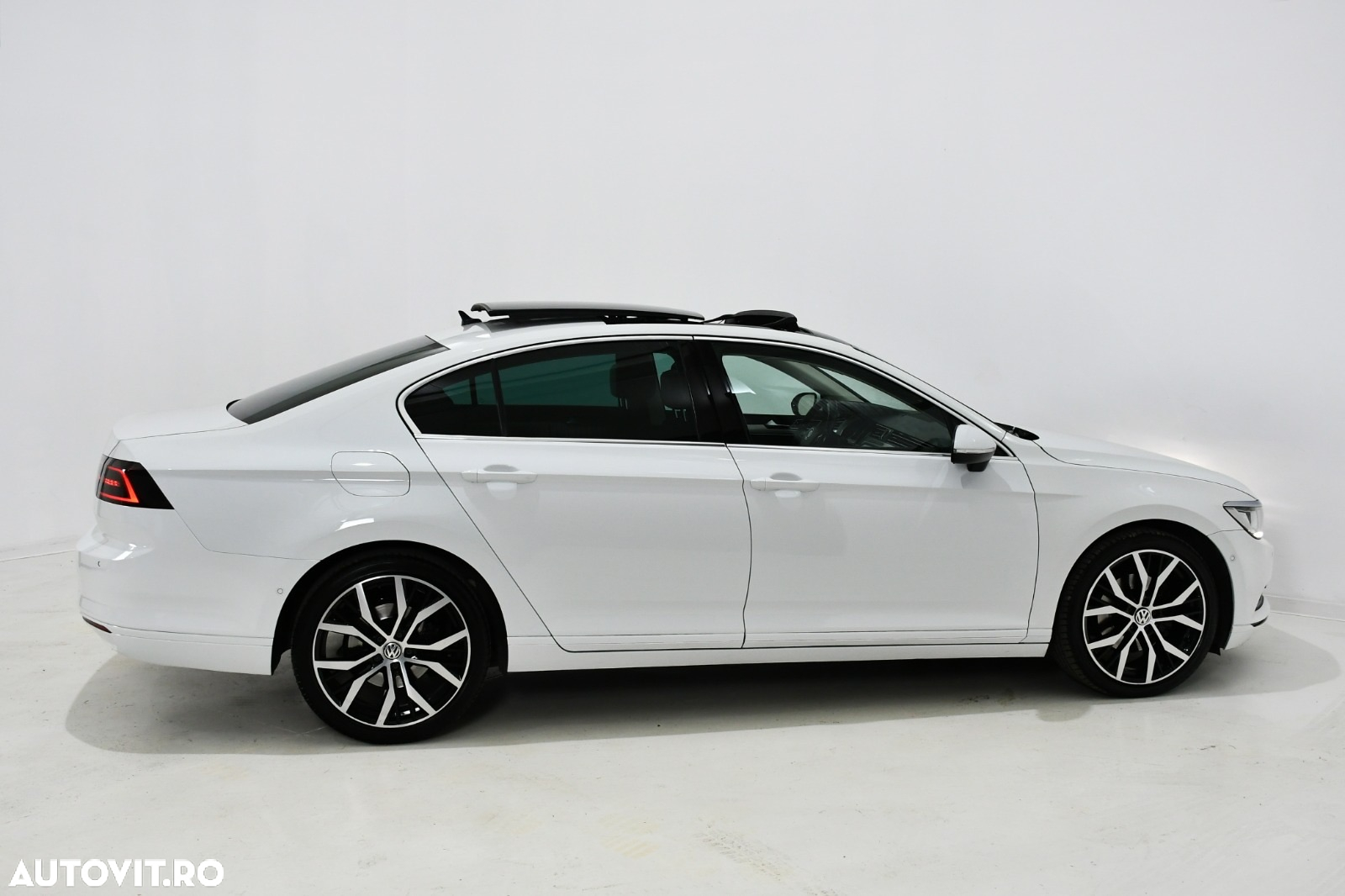 Volkswagen Passat - 7