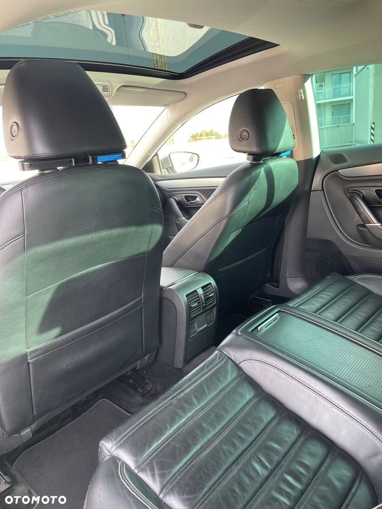 Volkswagen Passat CC - 8