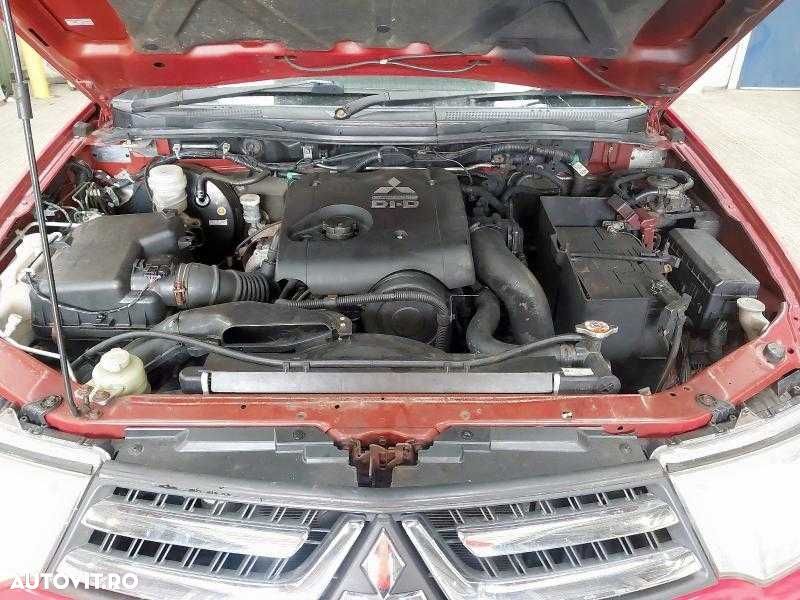 Dezmembrez Mitsubishi L200 2.5 Diesel 2014 - 8