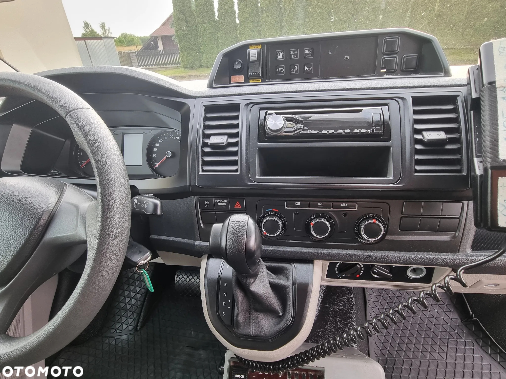 Volkswagen Transporter - 17