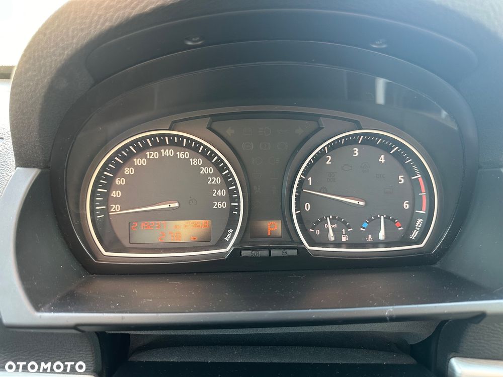 BMW X3 xDrive35d - 17