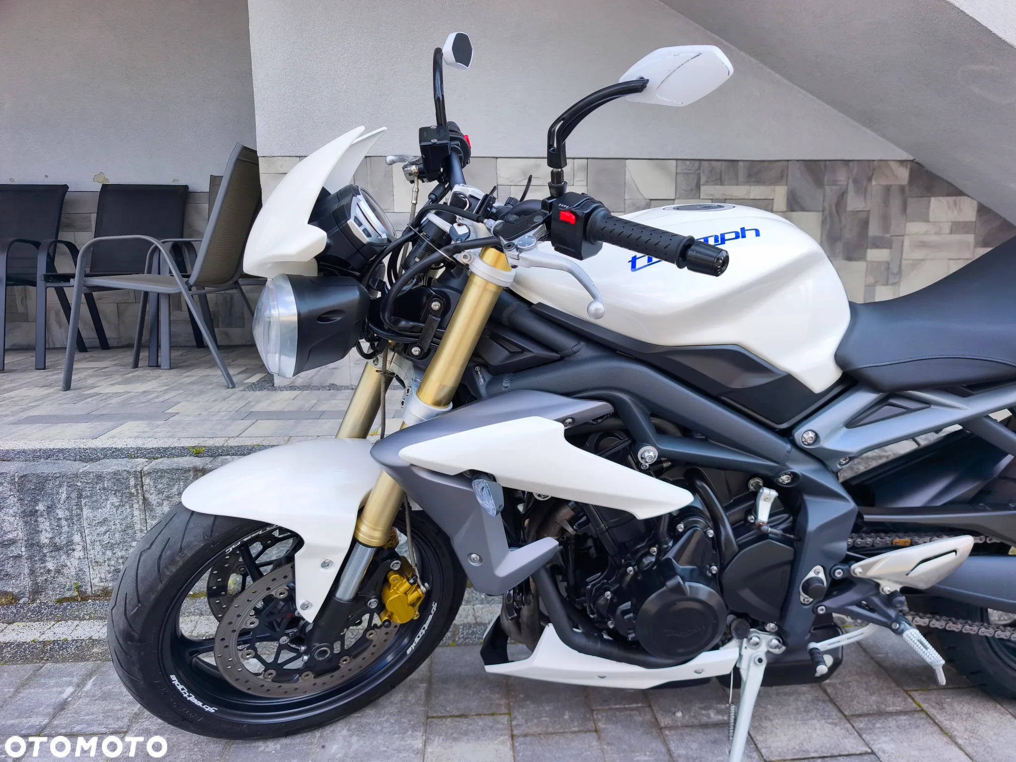 Triumph Street Triple - 6