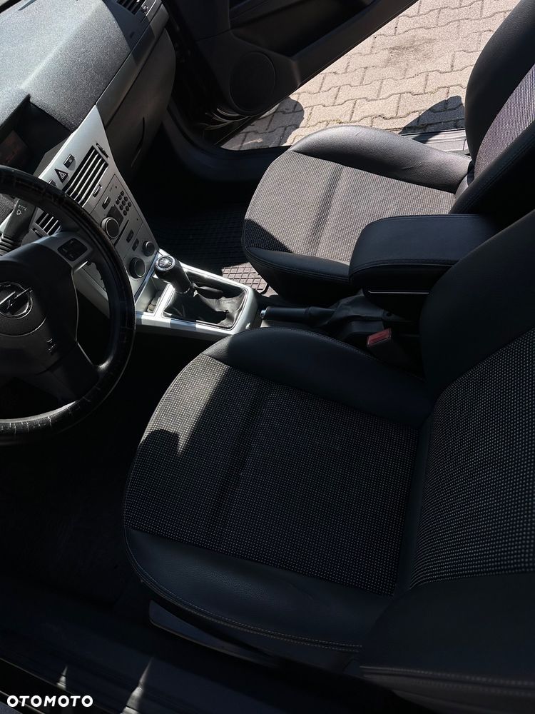 Opel Astra 1.4 Cosmo - 17
