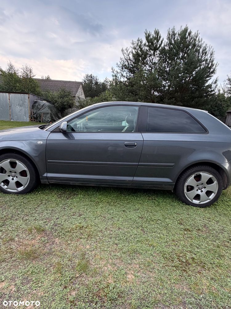 Audi A3 3-drzwiowe 2.0 FSI Ambiente - 5