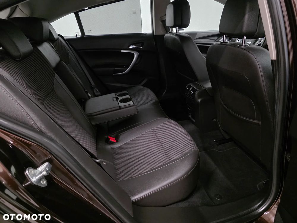 Opel Insignia 2.0 CDTI Cosmo S&S - 17