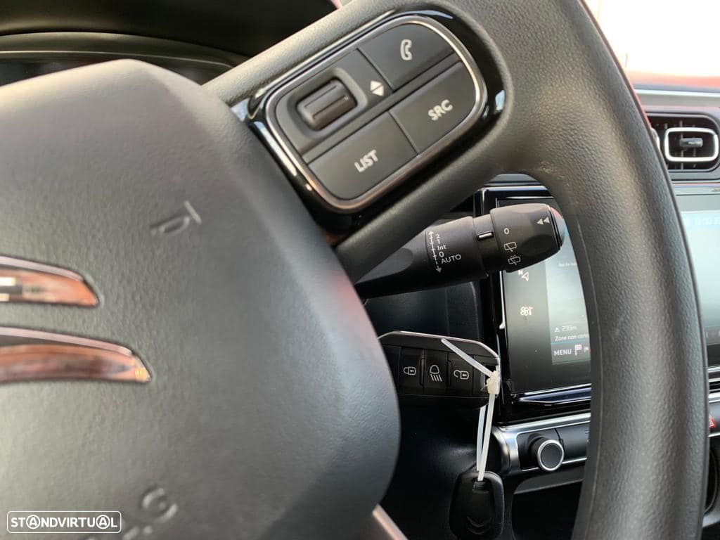 Citroën C3 1.2 PureTech Shine - 9